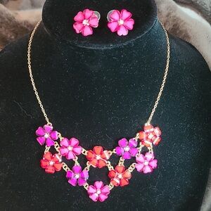 Nicole Miller Tri-color & Rhinestone Goldtone Floral Necklace NWT Post Earrings